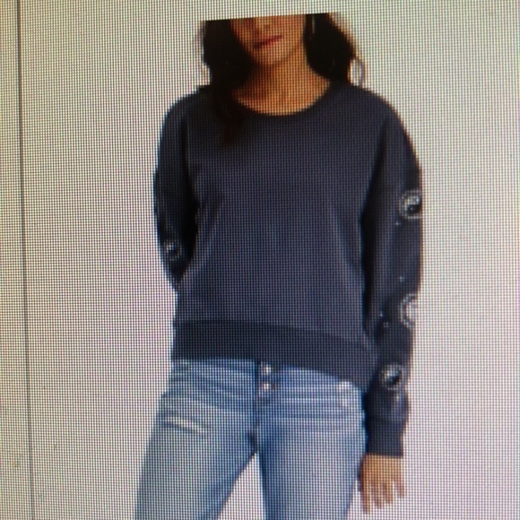 Long sleeve Yin Yang back graphic sweatshirt in charcoal new with tags - Picture 2 of 6